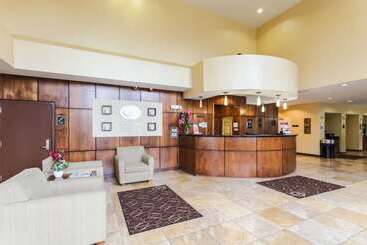 هتل Comfort Suites East Lincoln   Mall Area