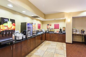هتل Comfort Suites East Lincoln   Mall Area