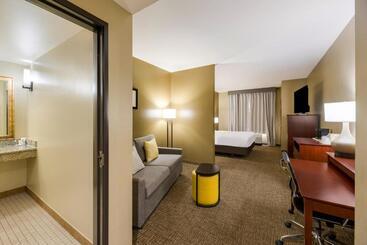 هتل Comfort Suites El Paso West