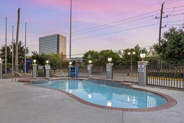 هتل Comfort Suites Houston Nw  Vintage Park