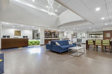 هتل Comfort Suites Houston Nw  Vintage Park