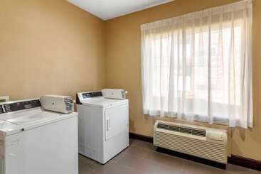 هتل Comfort Suites Montgomery East Monticello Dr