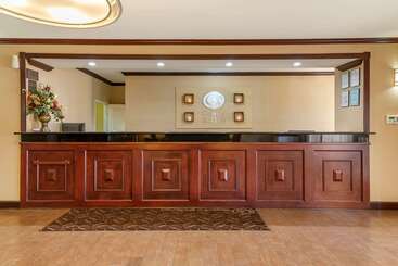 هتل Comfort Suites Montgomery East Monticello Dr
