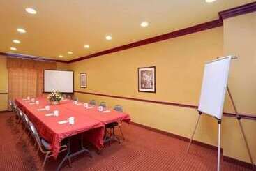 ホテル Comfort Suites Near Seaworld