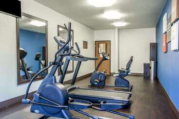 هتل Comfort Suites Peoria I 74