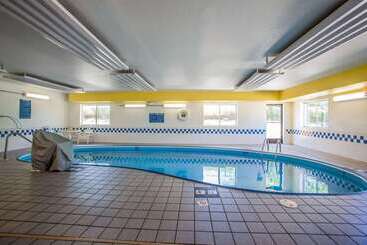 هتل Comfort Suites Peoria I 74