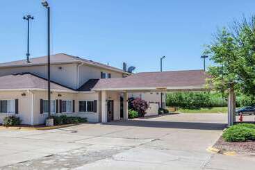 هتل Comfort Suites Peoria I 74