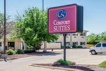 هتل Comfort Suites Peoria I 74