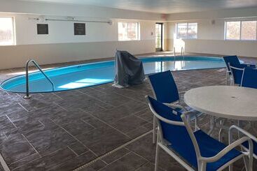 هتل Comfort Suites Peoria I 74