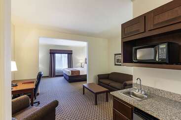 Отель Comfort Suites San Antonio North  Stone Oak