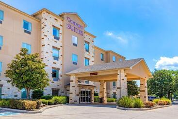 Отель Comfort Suites San Antonio North  Stone Oak