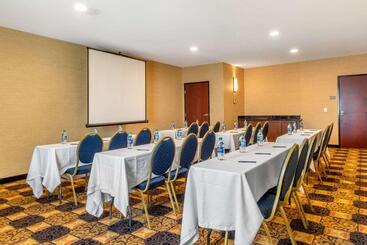 Отель Comfort Suites San Antonio North  Stone Oak