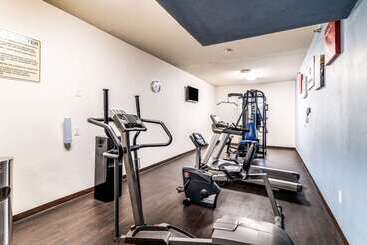 هتل Comfort Suites South