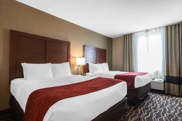 هتل Comfort Suites Tampa Airport North