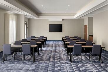 هتل Courtyard By Marriott New Orleans Metairie