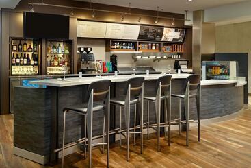 هتل Courtyard By Marriott New Orleans Metairie