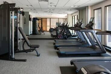 هتل Courtyard By Marriott New Orleans Metairie