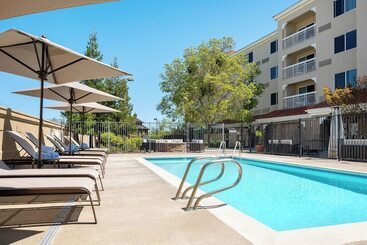هتل Courtyard Novato Marin/sonoma