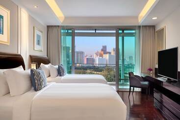 Dusit Suites Hotel Ratchadamri, Bangkok