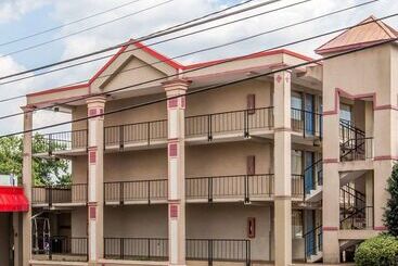 هتل Econo Lodge