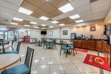 هتل Econo Lodge Downtown