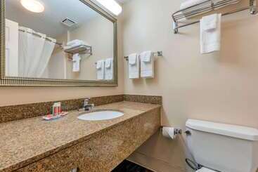 هتل Econo Lodge Downtown