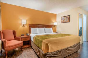 هتل Econo Lodge Downtown