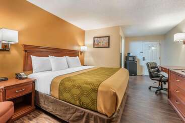 هتل Econo Lodge Downtown