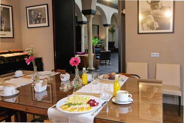 هتل Eurostars Sevilla Boutique