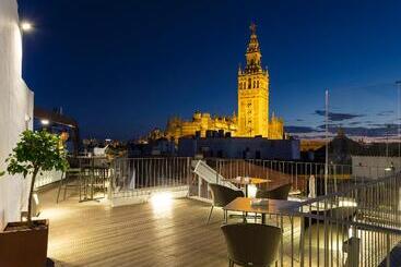 هتل Eurostars Sevilla Boutique
