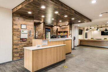 هتل Fairfield By Marriott Inn & Suites Greensboro Coliseum Area