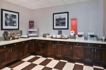 هتل Hampton Inn & Suites Denverspeer Boulevard