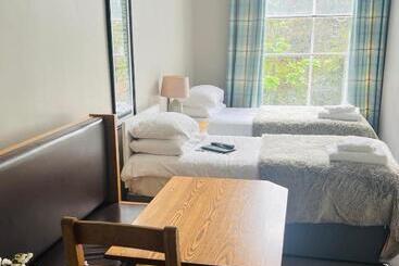 Hedley House Hotel & Apartments