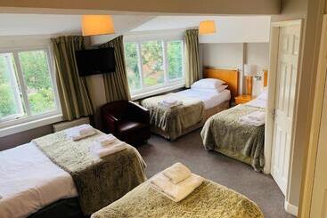 Hedley House Hotel & Apartments