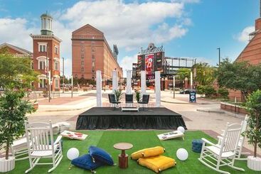 هتل Hilton Baltimore Inner Harbor