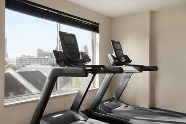 هتل Hilton Garden Inn New Orleans Convention Center