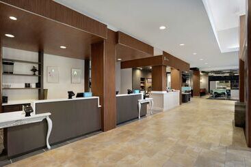 هتل Hilton Garden Inn New Orleans Convention Center