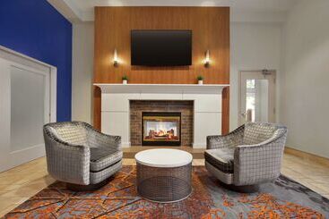 هتل Hilton Garden Inn New Orleans Convention Center