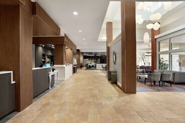 هتل Hilton Garden Inn New Orleans Convention Center