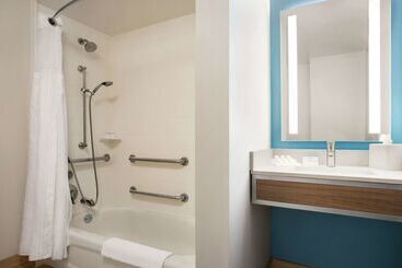 هتل Hilton Garden Inn New Orleans Convention Center