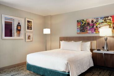 هتل Hilton Garden Inn New Orleans Convention Center