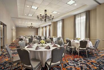 هتل Hilton Garden Inn New Orleans Convention Center