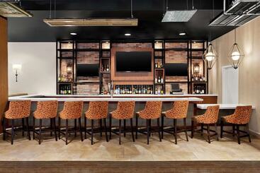 هتل Hilton Garden Inn New Orleans Convention Center