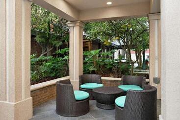 هتل Hilton Garden Inn New Orleans Convention Center