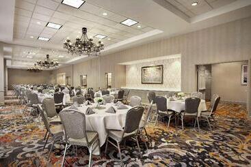هتل Hilton Garden Inn New Orleans Convention Center