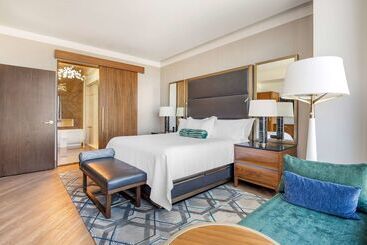 هتل Suites At Elara Las Vegas Center Strip No Resort Fees