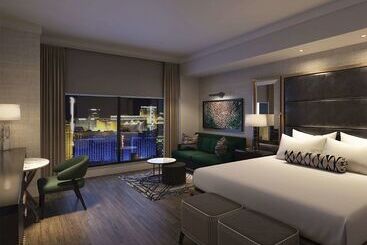 هتل Suites At Elara Las Vegas Center Strip No Resort Fees