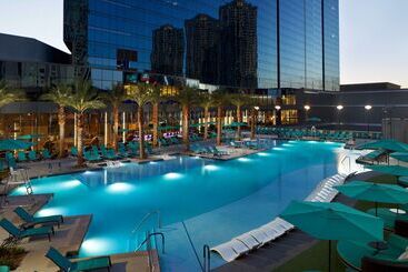 هتل Suites At Elara Las Vegas Center Strip No Resort Fees