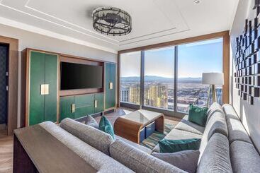 هتل Suites At Elara Las Vegas Center Strip No Resort Fees