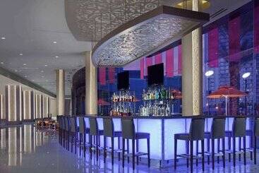 هتل Suites At Elara Las Vegas Center Strip No Resort Fees